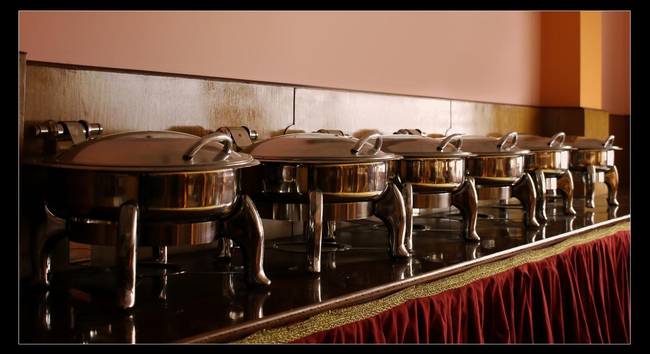 Jain Group Sikkim Continental Hotel Gangtok Exterior foto